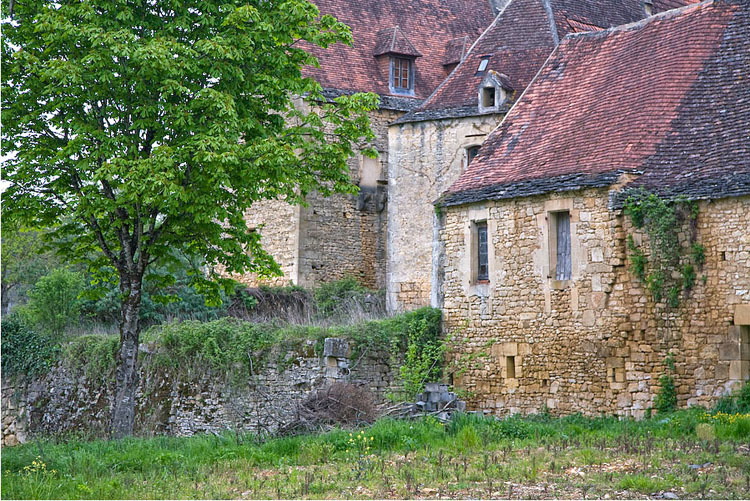 25.   St Julien Village, Dordogne