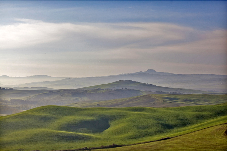 26.  South from San Quirico d'Orcia,  Tuscany