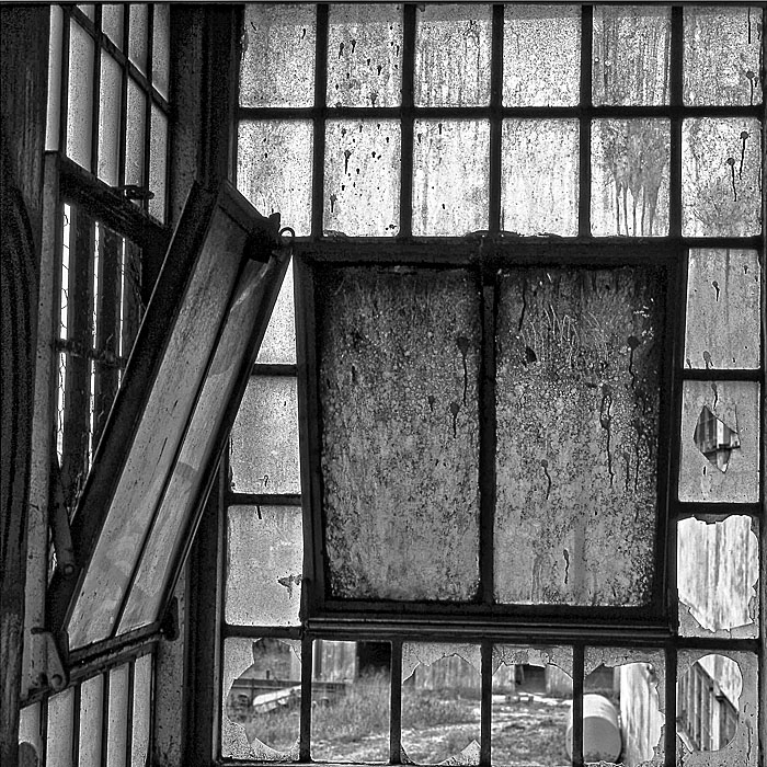30.  Stockade,  Fort Ord,    California