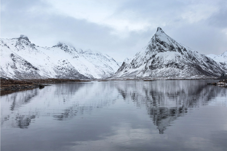 32. Ramberg.   Lofoten,  Norway