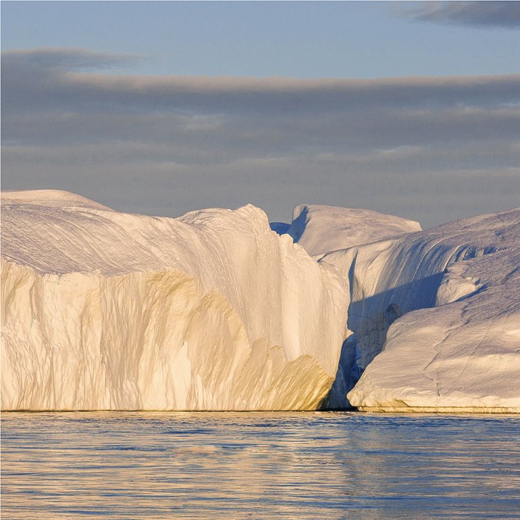 Icebergs  32