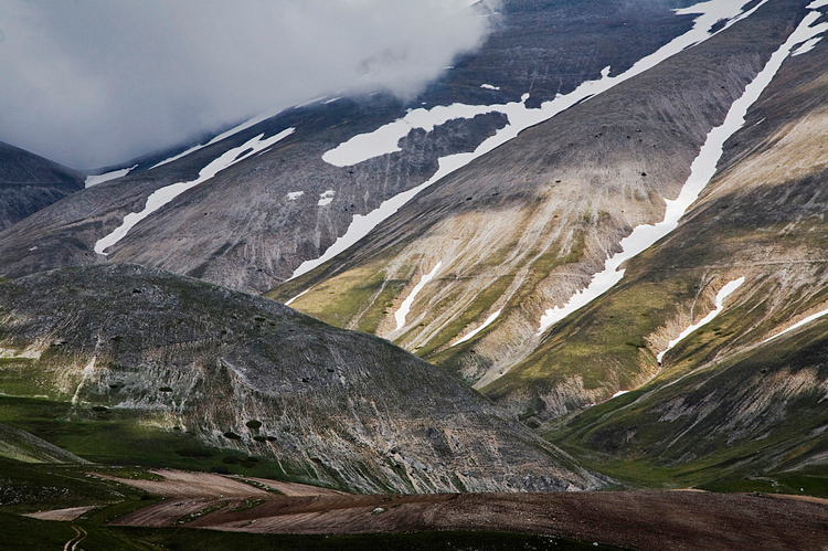 21.   Monti Sibillini,   Umbria