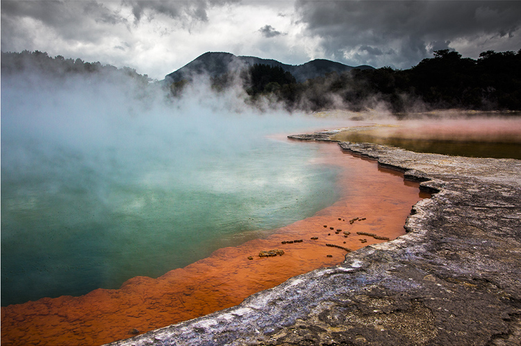 10.  Wai-o Tapu