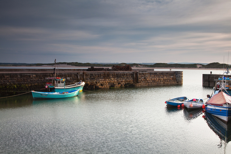 4.   Beadnell Harbour