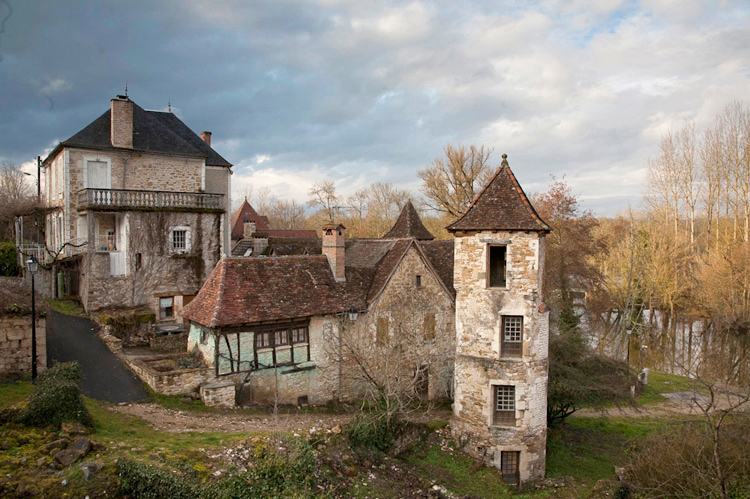 1.   Carennac, Dordogne,  France